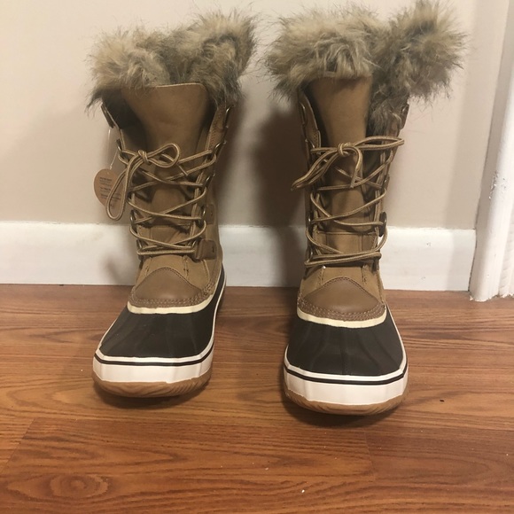 Winter boot - Picture 2 of 3